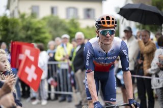 Mauro Schmid est le nouveau champion de Suisse de cyclisme sur route (archives). KEYSTONE/GIAN EHRENZELLER
